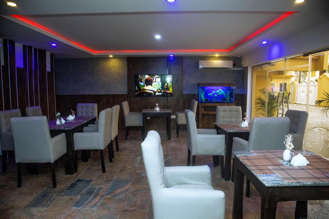 Presken Hotels @Fajodd-4 Ikeja Buitenkant foto